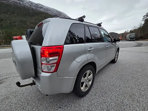 Suzuki Grand Vitara 2012 photo 4
