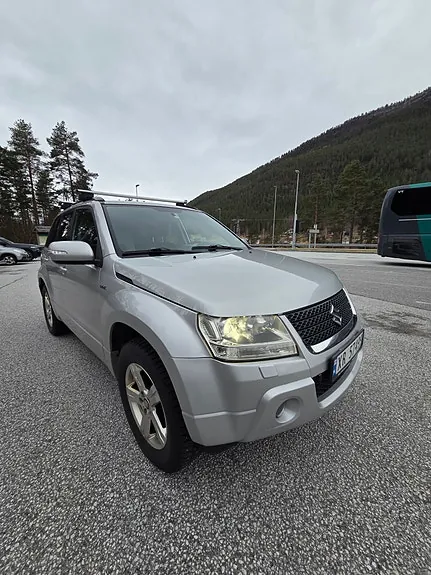 Suzuki Grand Vitara 2012 photo 3