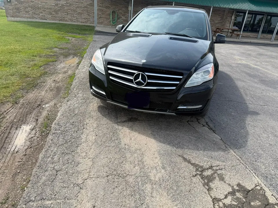 Mercedes-Benz R-Class 2013 photo 2