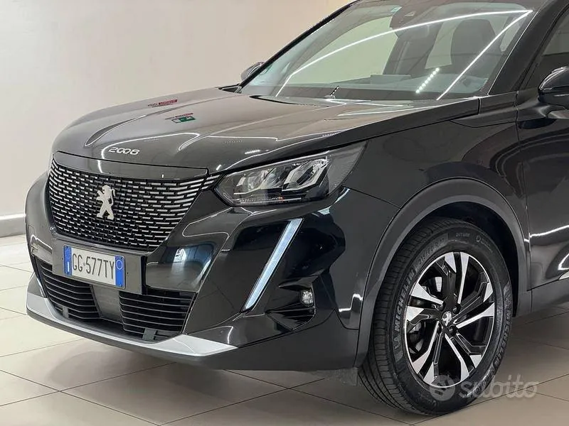 Peugeot 2008 2021 photo 3