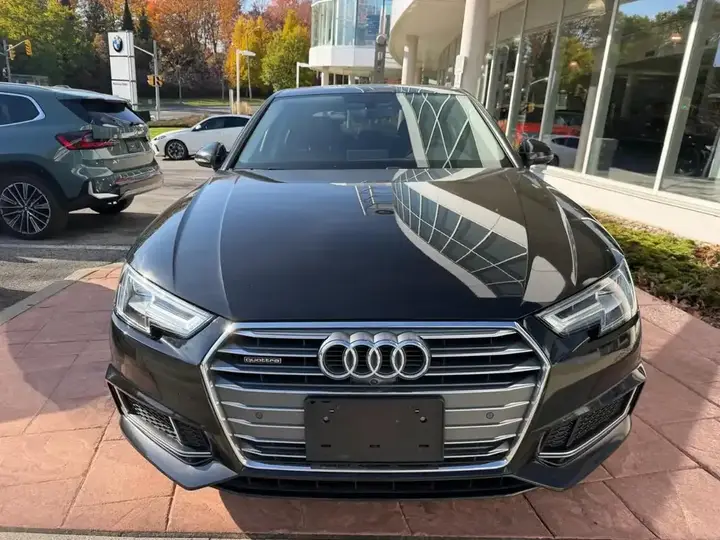 Audi A4 2019 photo 2