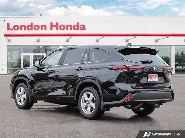 Toyota Highlander 2024 photo 3