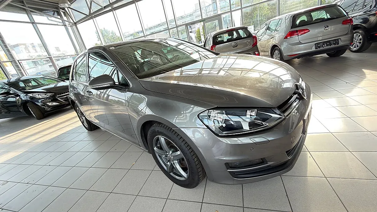 Volkswagen Golf 2013 photo 2
