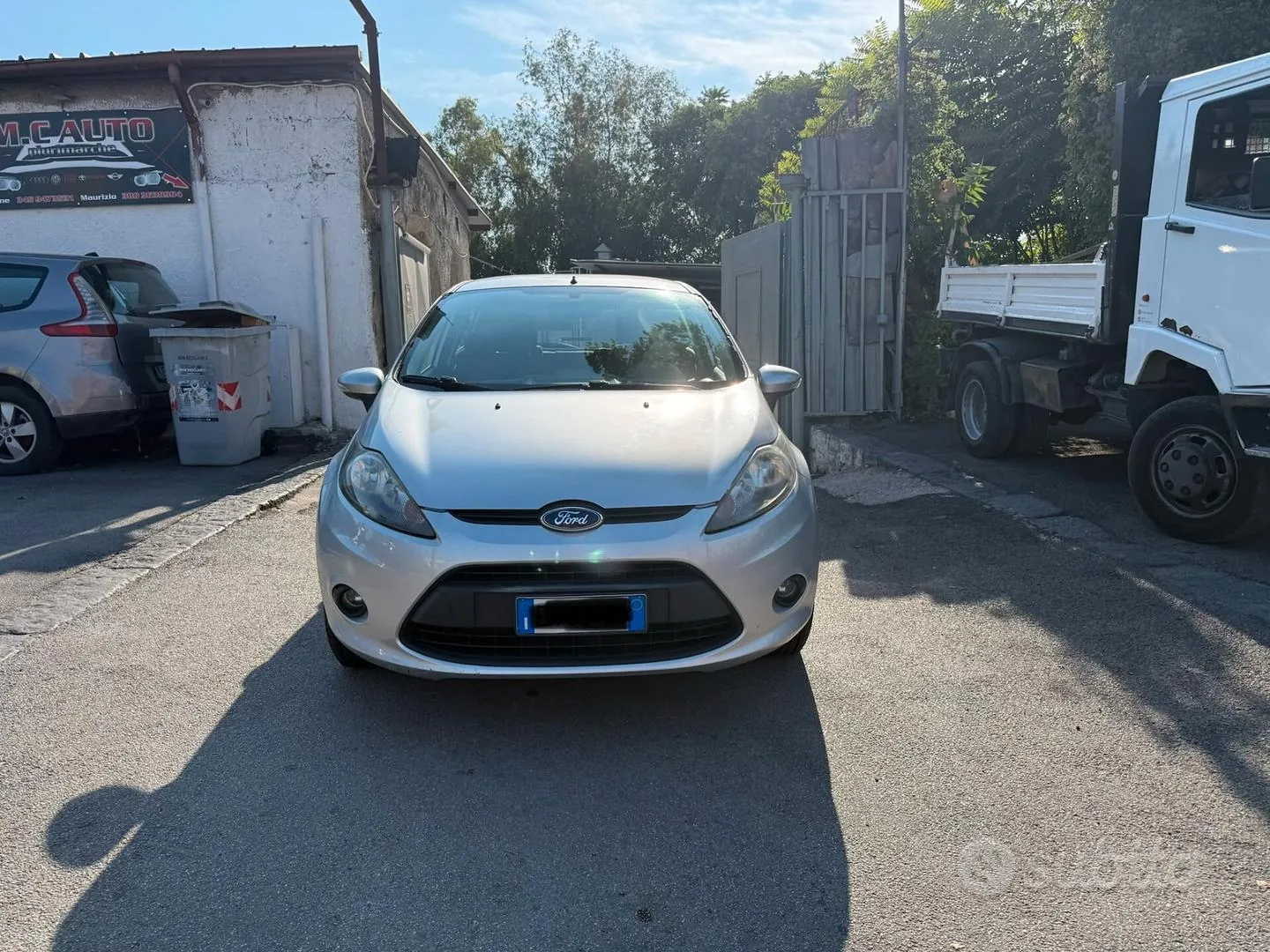 Ford Fiesta 2011 photo 2