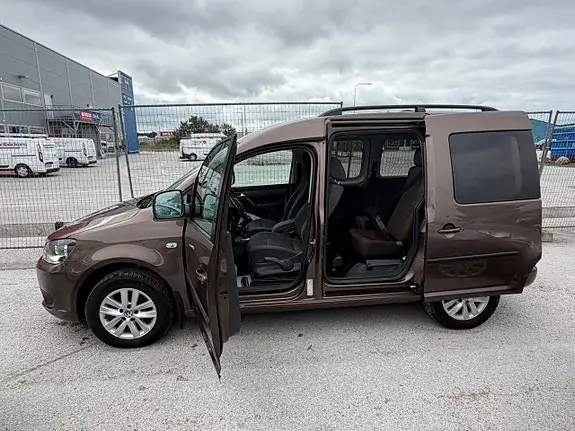 Volkswagen Caddy Maxi 2012 photo 3