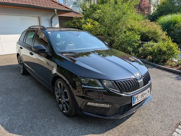 Skoda Octavia 2017 photo 2