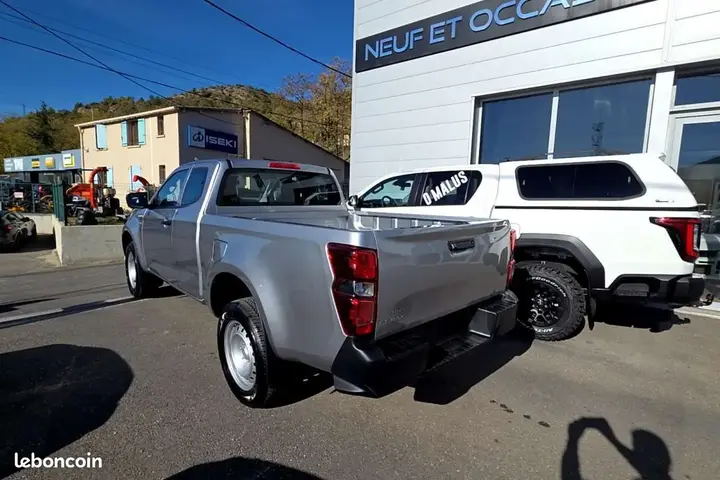 Isuzu D-Max