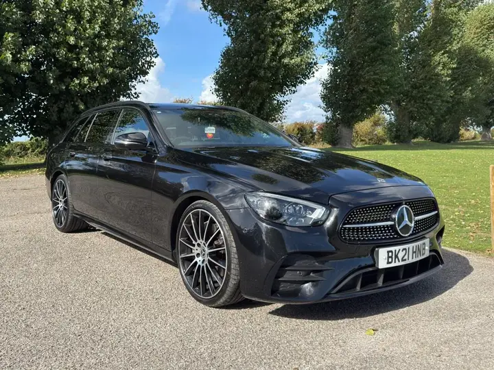 Mercedes-Benz E-Class 2021 photo 3
