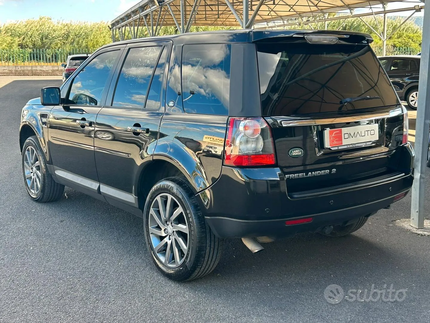 Land Rover Freelander 2011 photo 4