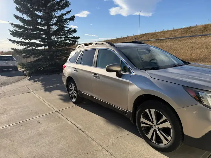 Subaru Outback 2018 photo 4