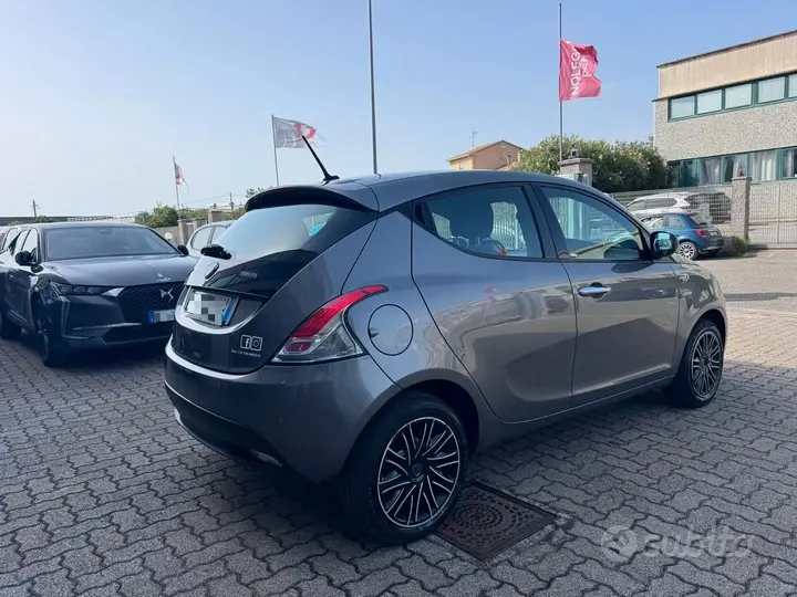 Lancia Ypsilon 2023 photo 3
