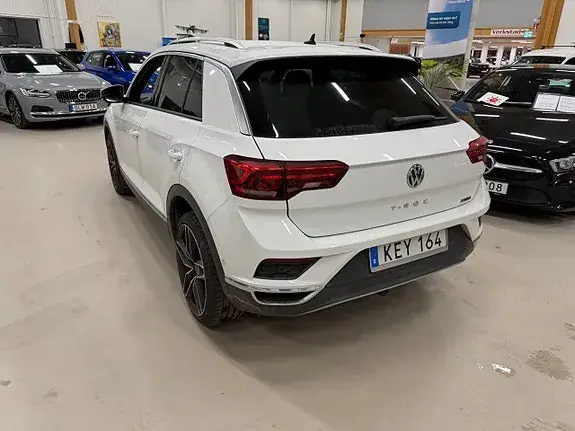 Volkswagen T-Roc 2018 photo 2
