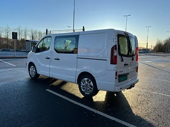 Opel Vivaro 2016 photo 4