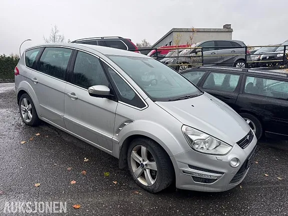 Ford S-Max 2013 photo 3