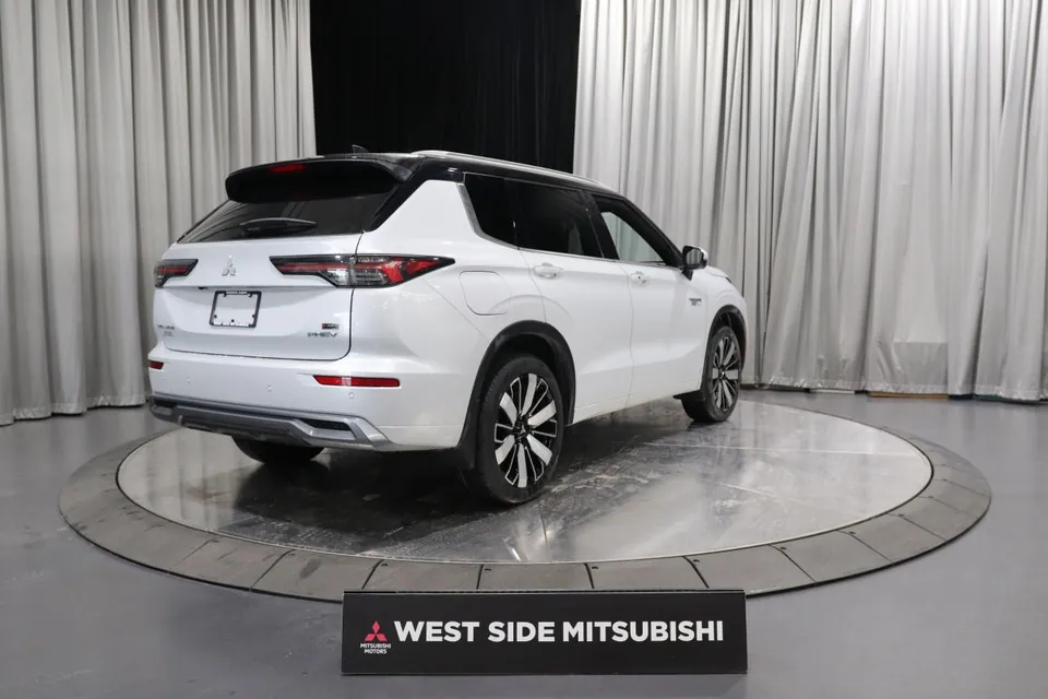 Mitsubishi Outlander 2026 photo 5