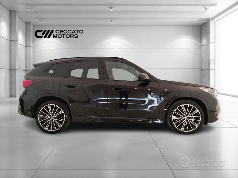 BMW X1 2023 photo 3