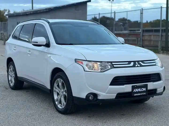 Mitsubishi Outlander 2014 photo 5