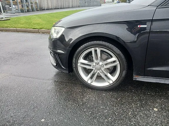Audi A3 2014 photo 4