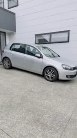 Volkswagen Golf 2010 photo 2