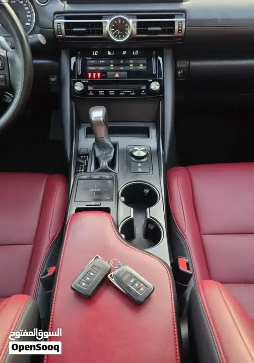 Lexus Is 2022 photo 3