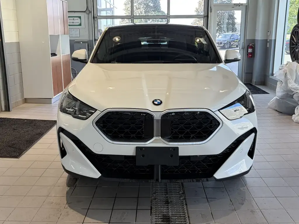 BMW X2 2026 photo 2