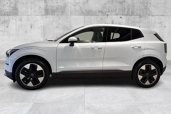 Volvo Ex30 2025 photo 2