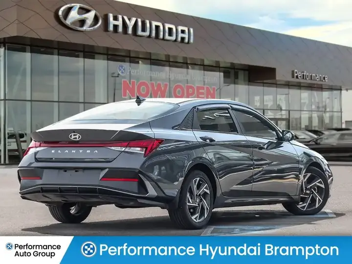 Hyundai Elantra 2026 photo 2