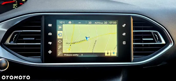 Peugeot 308 2015 photo 5