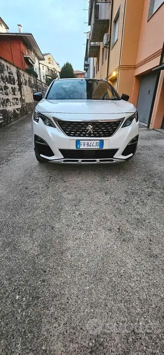 Peugeot 3008 2019 photo 3