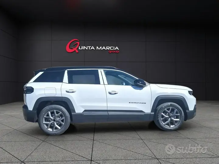 Jeep Compass photo 2