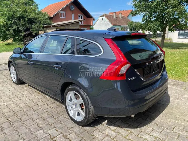 Volvo V60 2011 photo 3