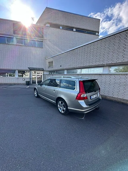 Volvo V70 2011 photo 5