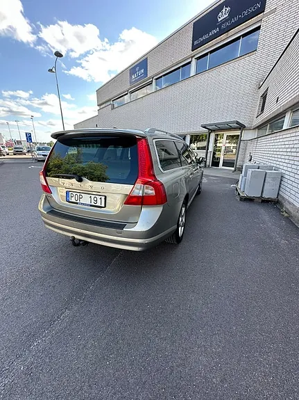 Volvo V70 2011 photo 3