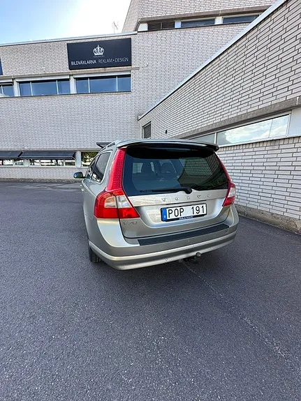 Volvo V70 2011 photo 4