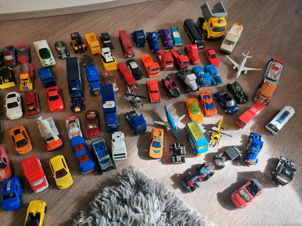Hot Wheels Bahn Und Autos