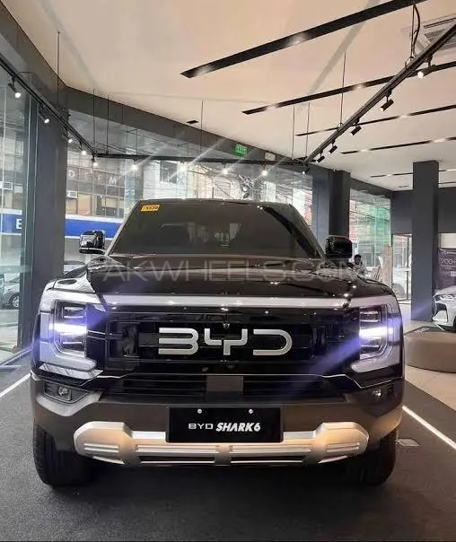 BYD Shark 6