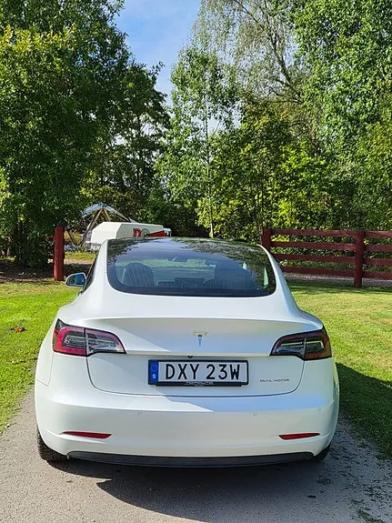 Tesla Model 3 2020 photo 4
