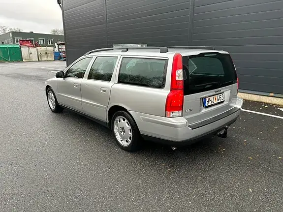 Volvo V70 2007 photo 2
