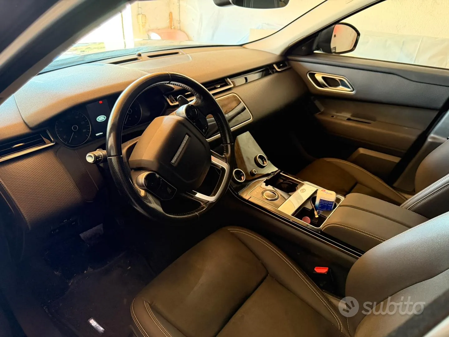 Land Rover Range Rover Velar 2018 photo 3