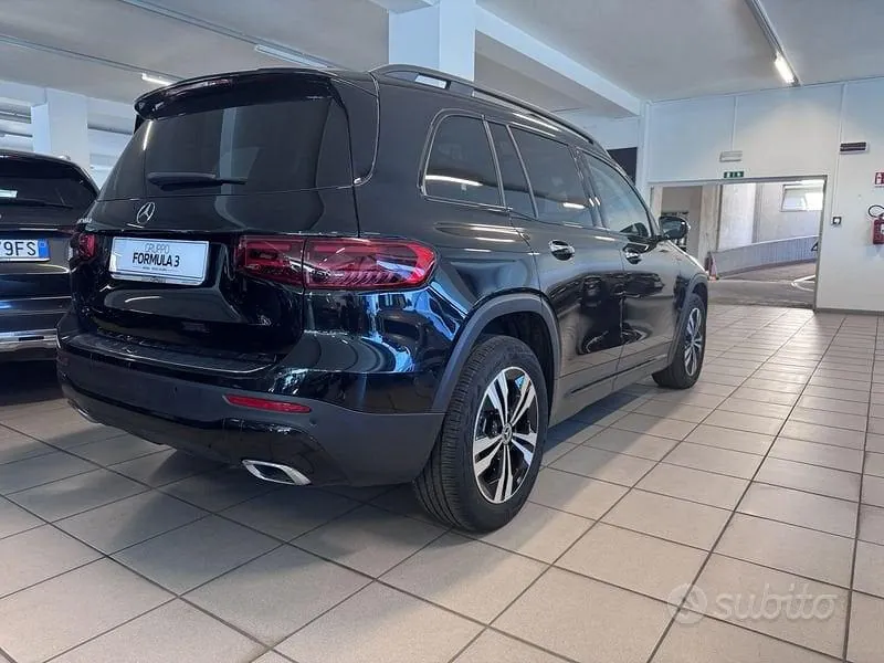 Mercedes-Benz Glb 2025 photo 3