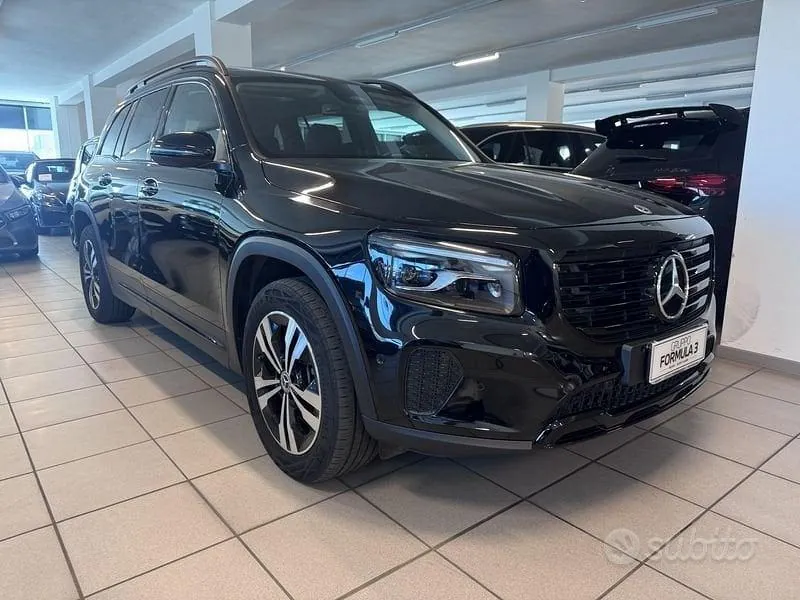 Mercedes-Benz Glb 2025 photo 2