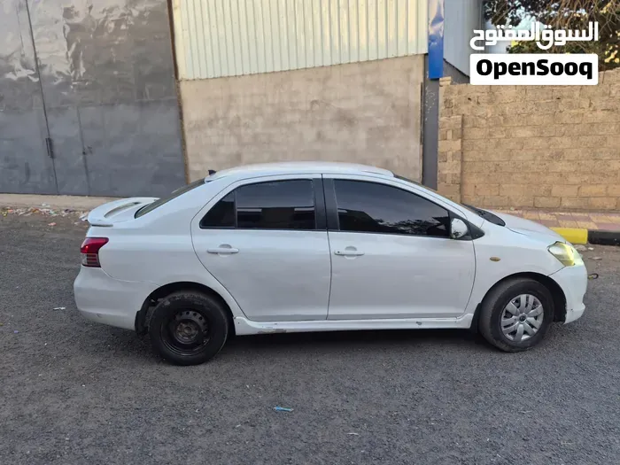 Toyota Yaris 2009 photo 3