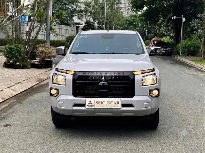 Mitsubishi Triton