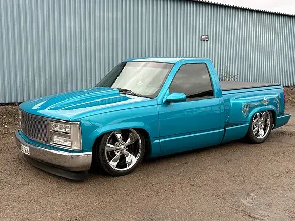 GMC Sierra 1990 photo 3