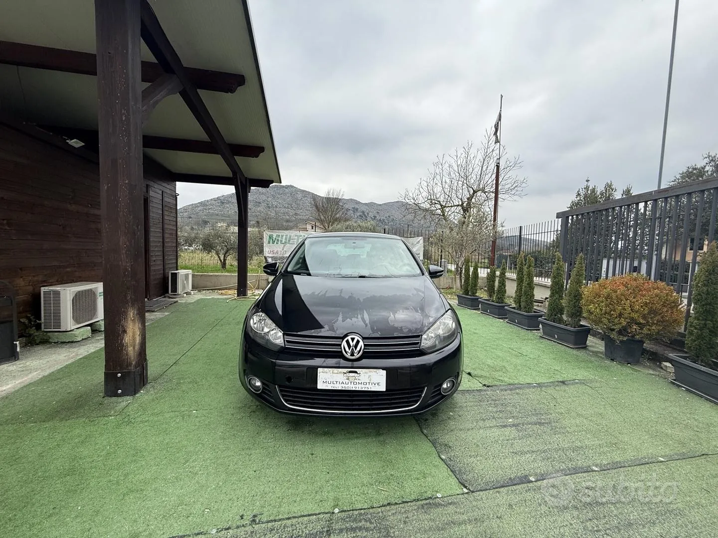Volkswagen Golf 2010 photo 2