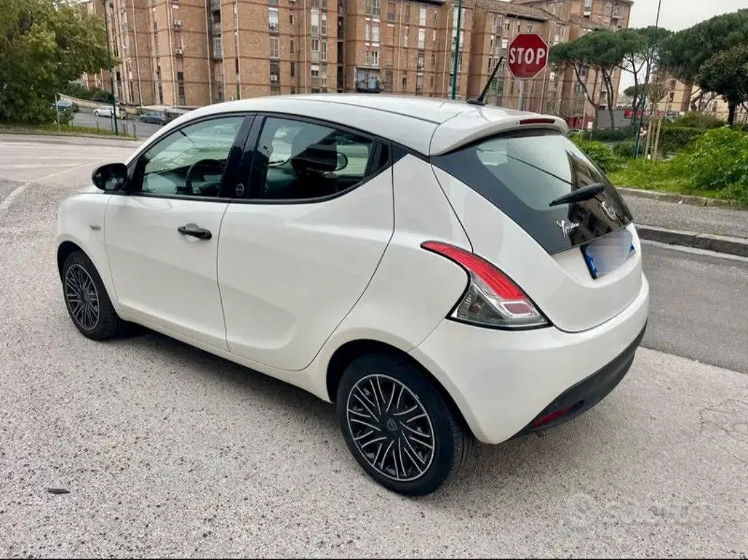 Lancia Ypsilon 2018 photo 3