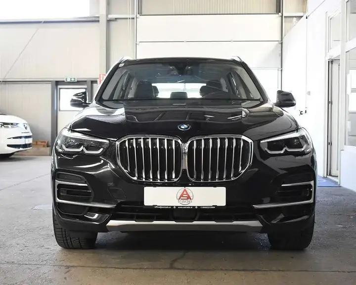 BMW X5 2022 photo 2
