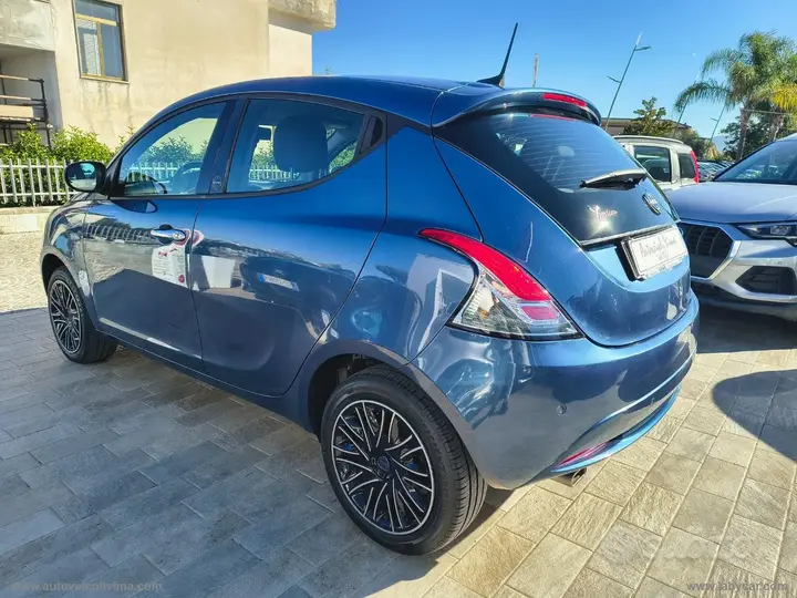 Lancia Ypsilon 2021 photo 4