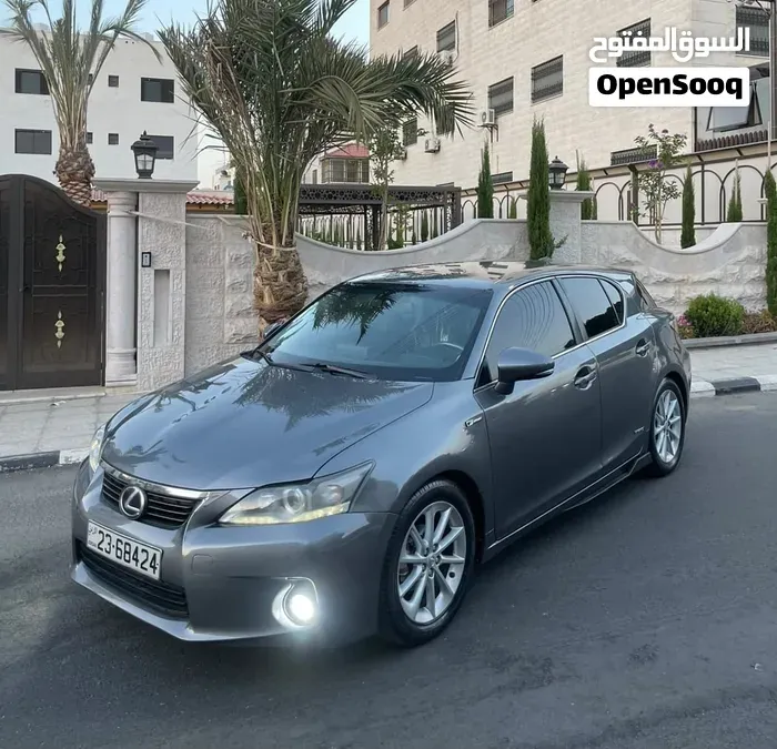 Lexus Ct 200H 2013 photo 2