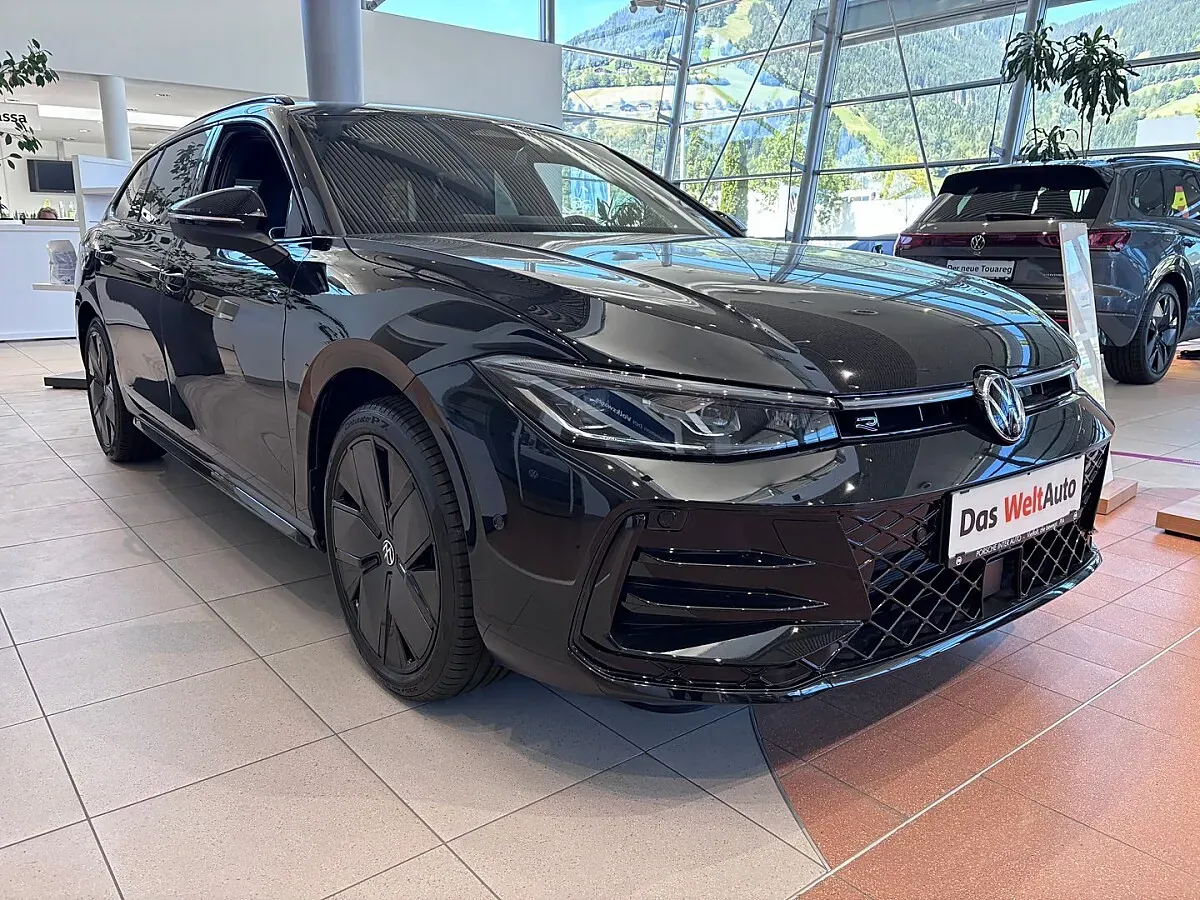 Volkswagen Passat 2026 photo 2